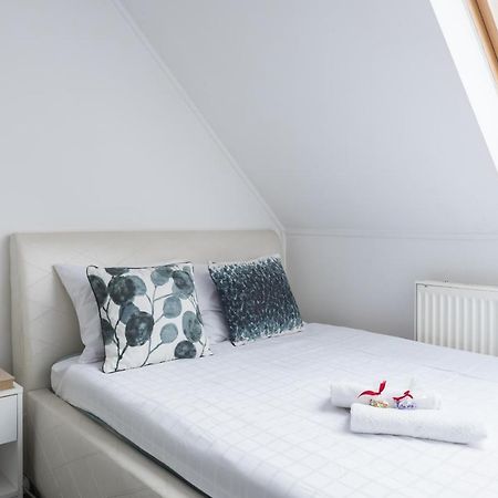Fitness Hostel Premium Wrocław Exteriör bild