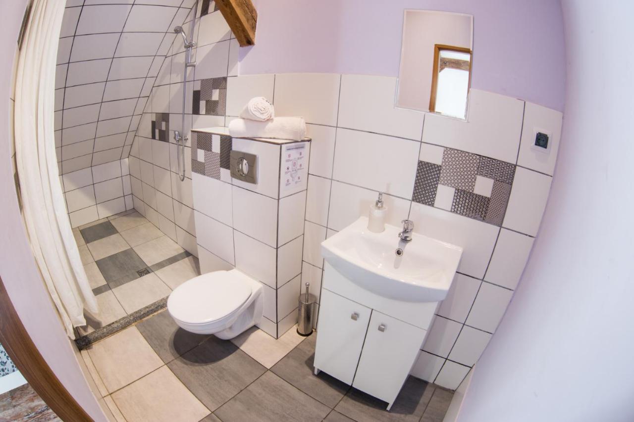 Fitness Hostel Premium Wrocław Exteriör bild